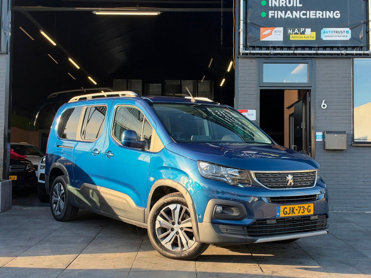 Peugeot Rifter Long - 1.2 Puretech Long GT-Line 7p. 1.2 Puretech Long GT-Line 7p.|AUT|Camera - AutoWereld.nl