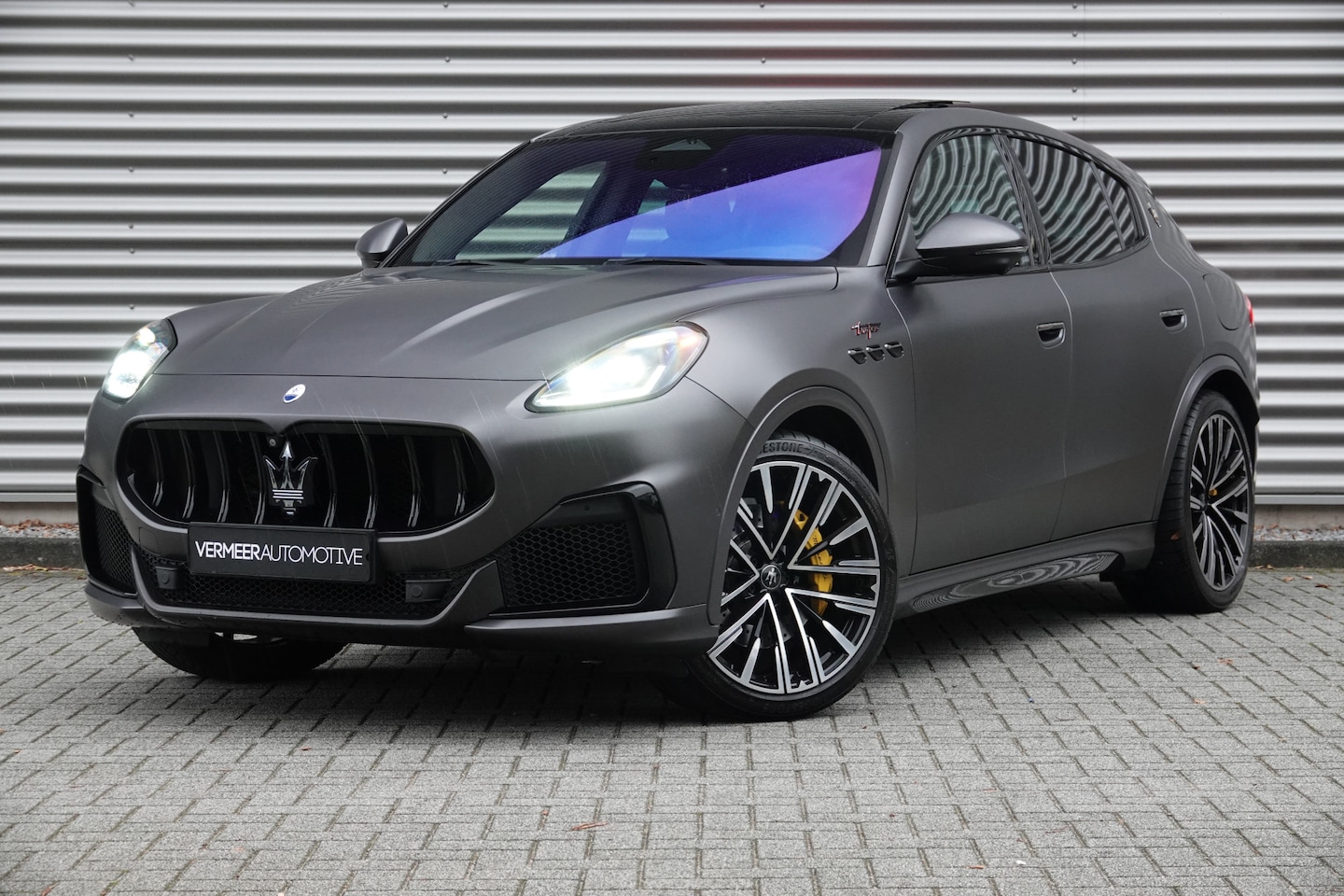 Maserati Grecale - 3.0 V6 Trofeo | 531PK | Panodak | Carbon | Alcantara | Mat | Sonus Faber | Luchtvering | V - AutoWereld.nl