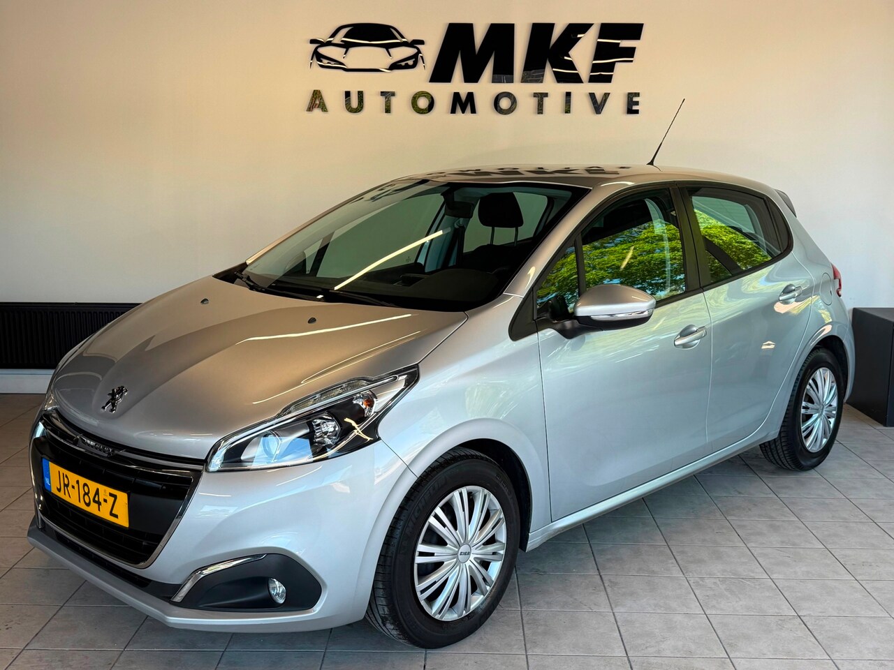 Peugeot 208 - 1.2 PureTech Blue Lion 2016 Airco/Navi/Cruise! - AutoWereld.nl