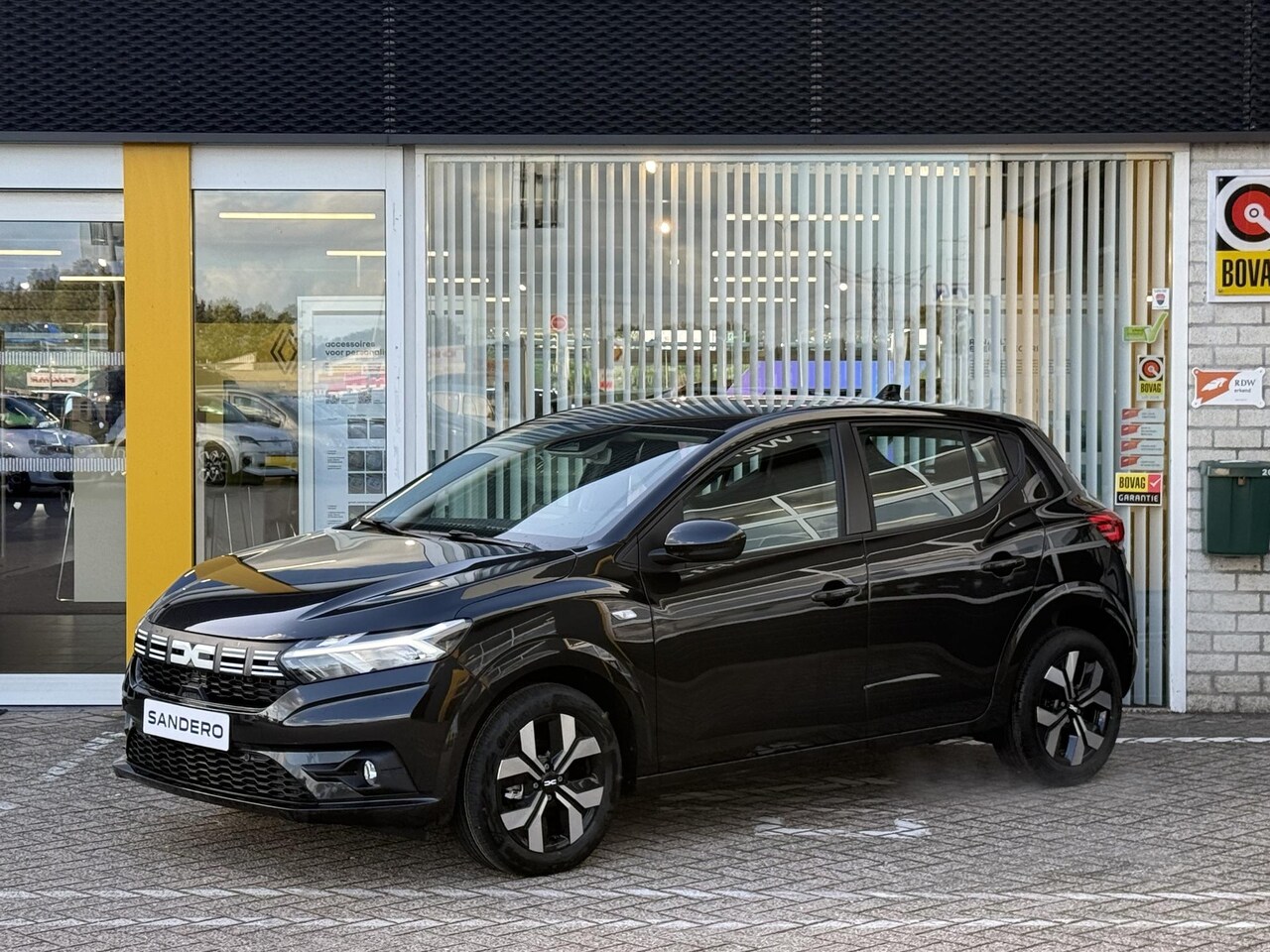 Dacia Sandero - 1.0 TCe 90 Journey | NIEUW DIRECT LEVERBAAR | RIJKLAAR | Navigatie | Achteruitrijcamera | - AutoWereld.nl