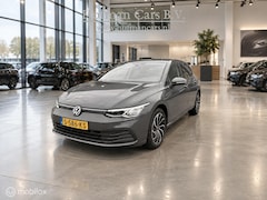 Volkswagen Golf - 1.0 TSI Life 110PK | Digital Cockpit | Climate Control | Multimedia | Slechts 59.075 KM