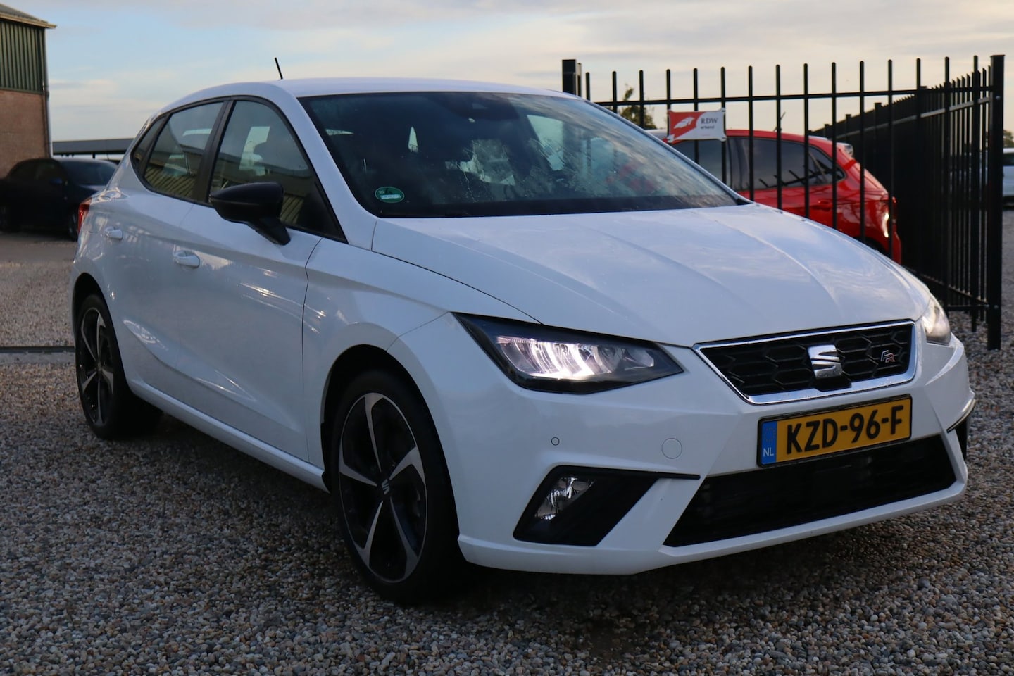SEAT Ibiza - 1.0 EcoTSI FR LEDER ALCANTARA 116 pk CUPRA 18 inch - AutoWereld.nl