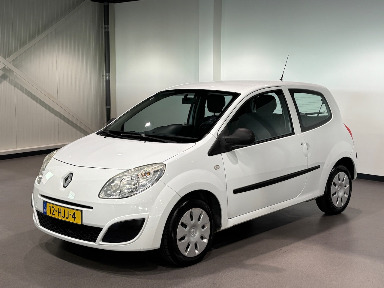 Renault Twingo - 1.2 Authentique Airco|Goed-onderhouden! - AutoWereld.nl