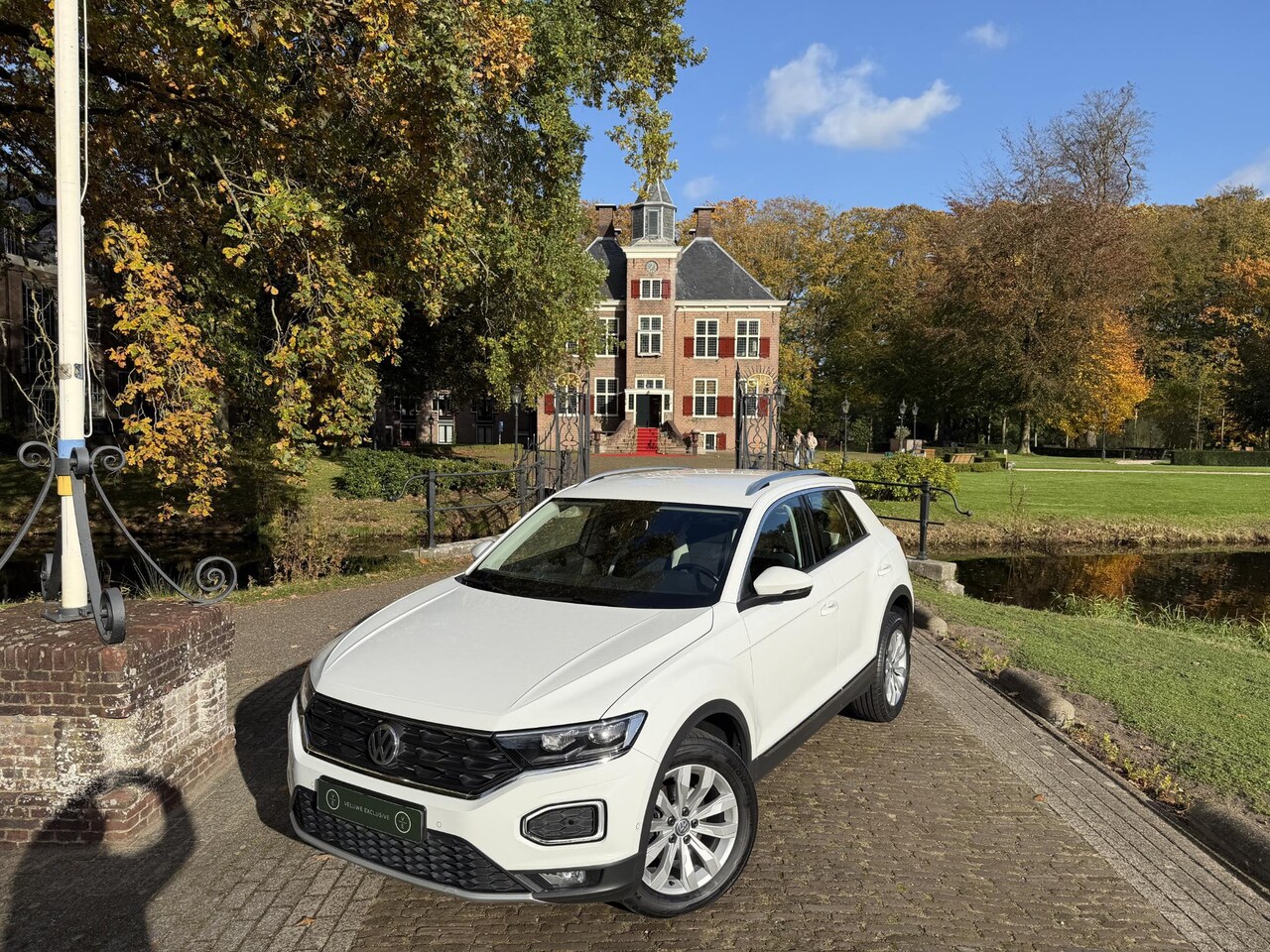 Volkswagen T-Roc - 1.5 TSI Sport | Camera | Keyless | Trekhaak | Virtual Dashboard | Led | Adaptive | - AutoWereld.nl
