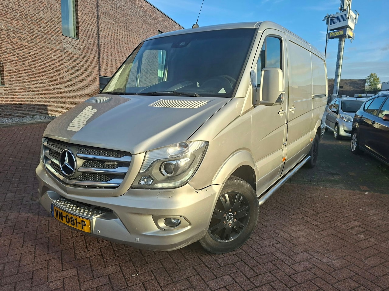 Mercedes-Benz Sprinter - 319 3.0 BlueTEC 366 leer / automaat / airco / trekhaak - AutoWereld.nl