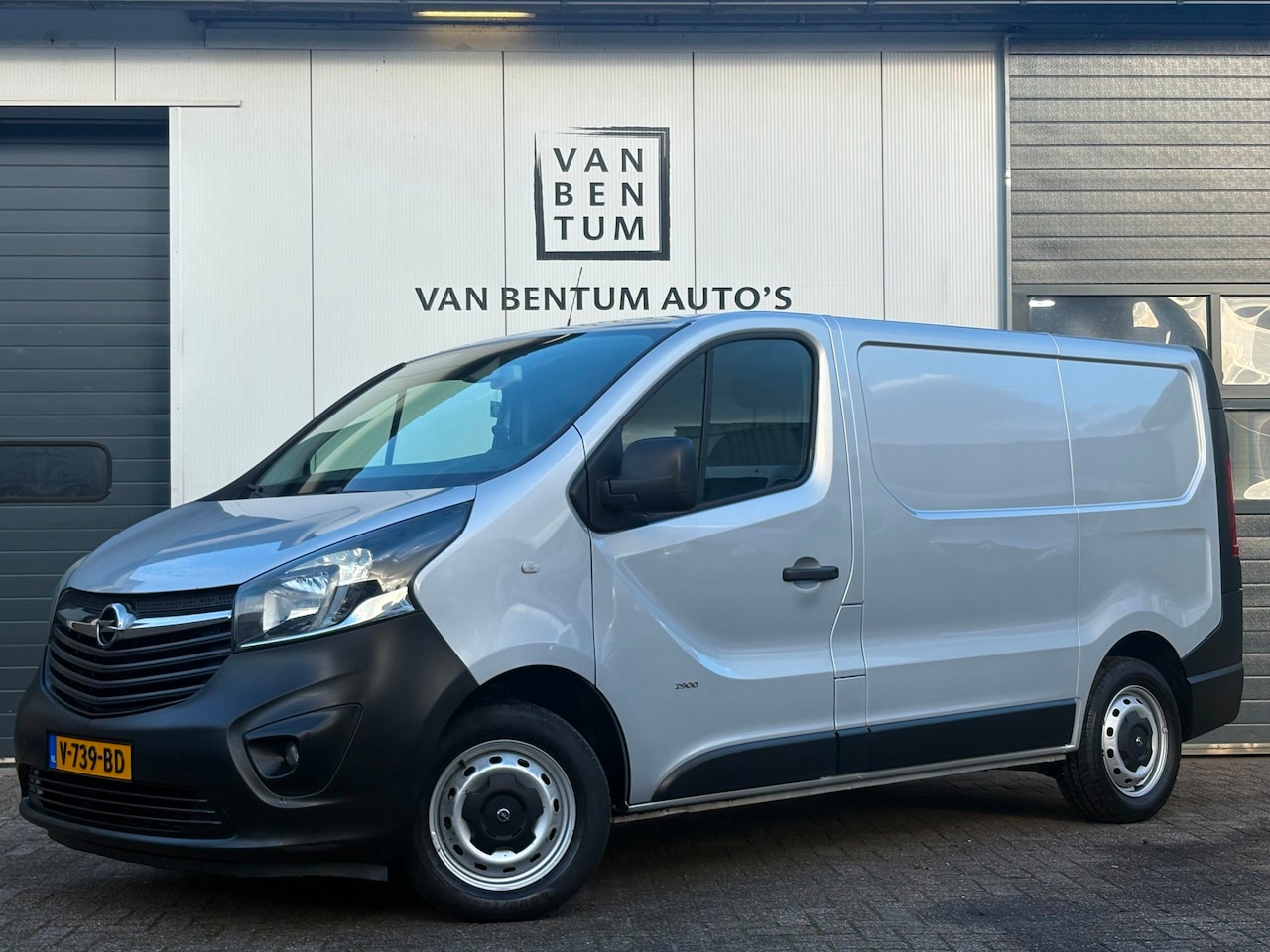 Opel Vivaro - 1.6 CDTI 125pk EURO-6 Navi Airco Cruise Camera - AutoWereld.nl