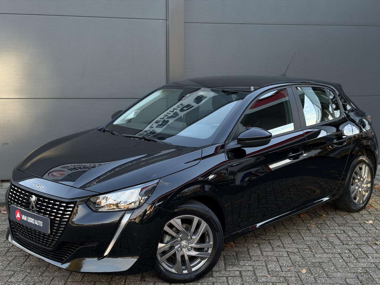 Peugeot 208 - 1.2 Active Pack / 100% Onderhoud / Geen Import - AutoWereld.nl