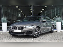 BMW 5-serie - 520e High Executive M Sport Automaat / Schuif-kanteldak / Laserlight / Achteruitrijcamera