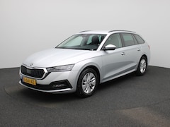 Skoda Octavia Combi - 1.0 TSI Business Edition Apple Carplay / Android Auto | Trekhaak | Cruise Control | Airco