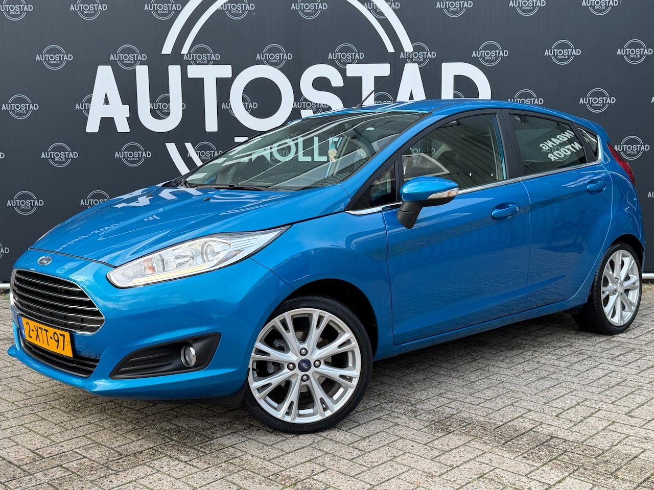 Ford Fiesta - 1.0 EcoBoost Titanium NL-Auto / NAP / APK / Airco - AutoWereld.nl