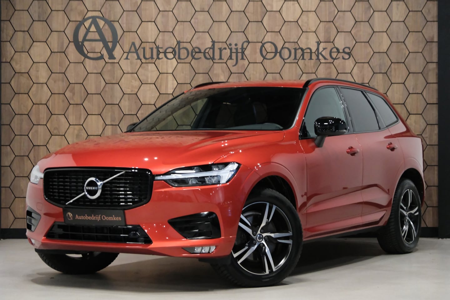 Volvo XC60 - 2.0 B4 M Hybrid |62.893km| *Leder/Navi/Camera* Stoel+Stuurwielverwarming - AutoWereld.nl