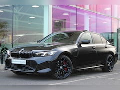 BMW 3-serie - 330e M Sport Automaat / Schuif-kanteldak / Sportstoelen / Comfort Access / Harman Kardon /