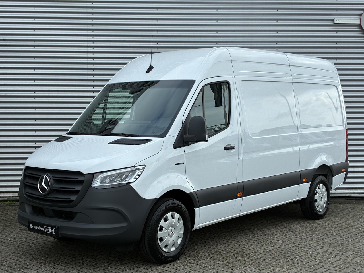 Mercedes-Benz eSprinter - 320 L2 Pro-Edition 81kWh | 204pk | Wltp 313km | LED | Navigatie | Camera - AutoWereld.nl