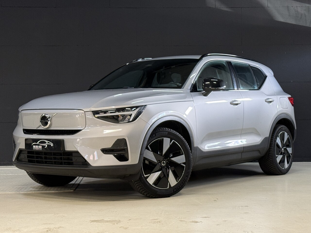 Volvo XC40 - Single Motor Essential 69 kWh | SOH 93% | Apple Carplay | Camera | Navi - AutoWereld.nl