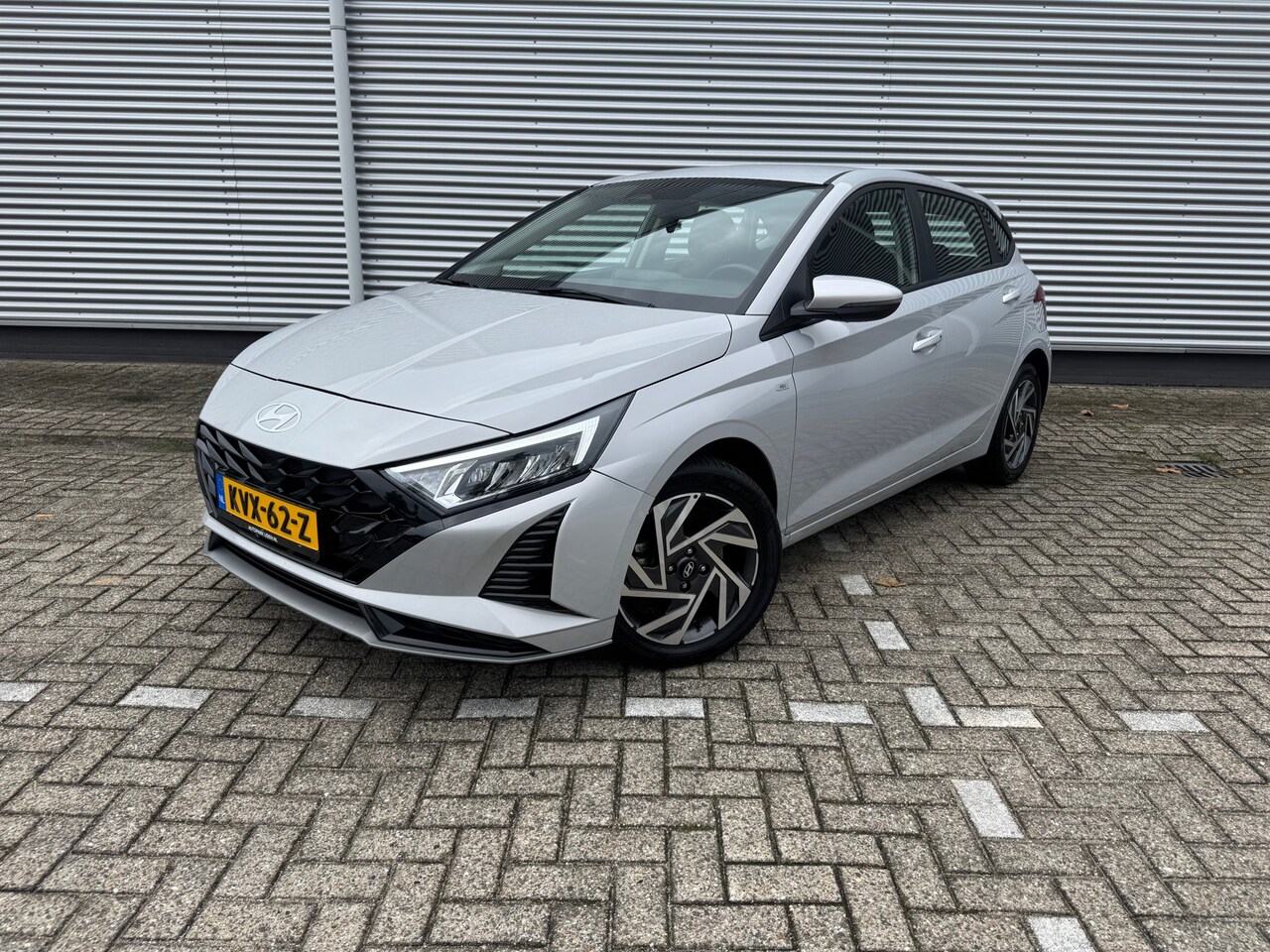 Hyundai i20 - 1.0 T-GDI Premium 1.0 T-GDI Premium,stoelverwarming V+A,LED,Navi/Camera/Carpl-Andriod, - AutoWereld.nl