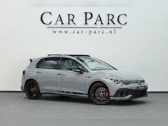 Volkswagen Golf - 2.0 TSI GTI Clubsport 45 Jahre Edition 300+PK AKRAPOVIC/IQ/VIRTUAL/SFEER/PANO/LEER/CAM/LIN