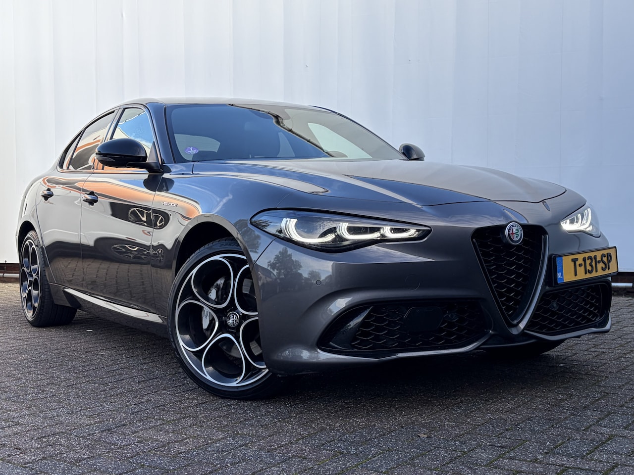 Alfa Romeo Giulia - 2.0 T 281pk GME AWD Veloce 360° Leer - AutoWereld.nl