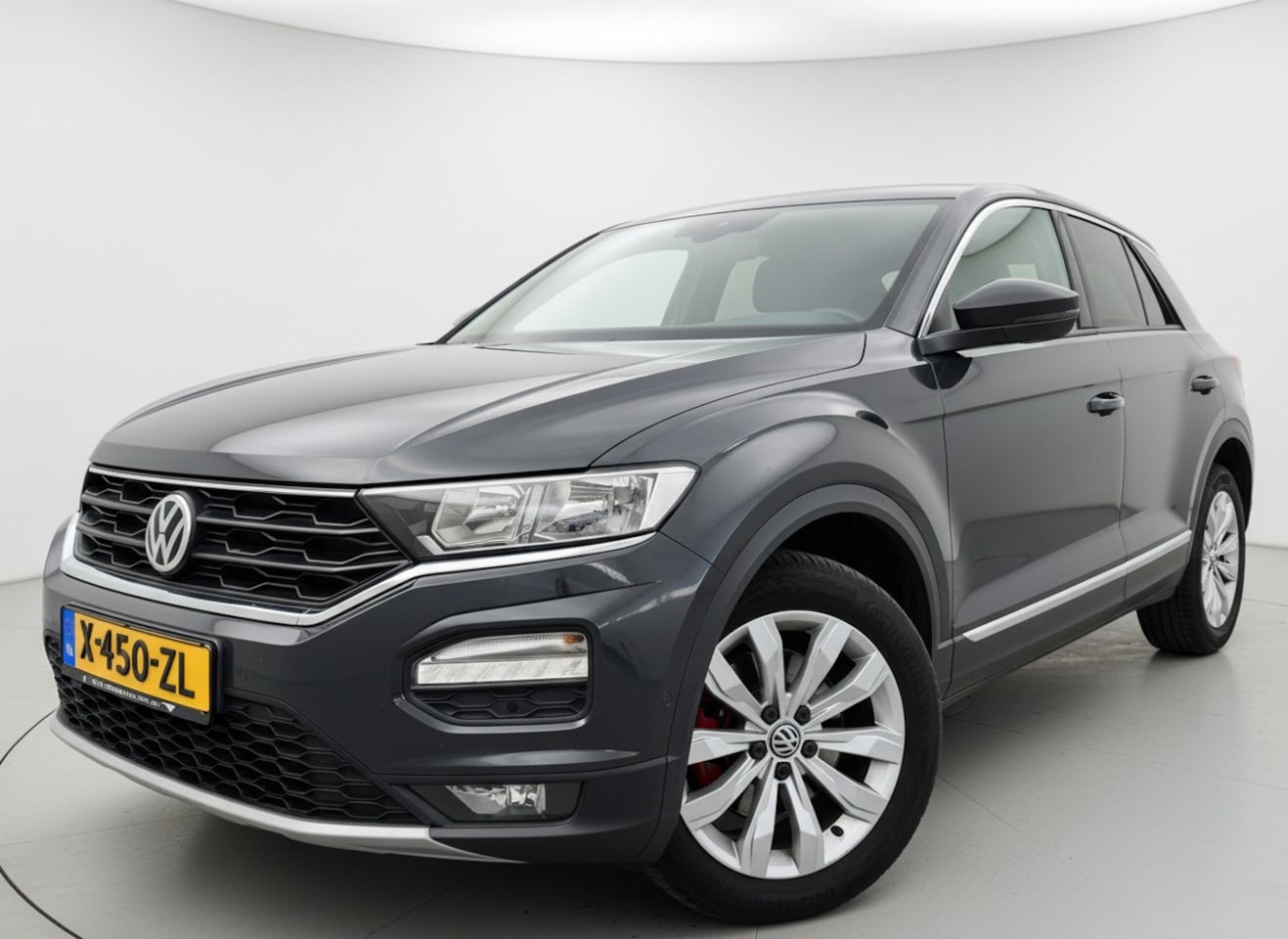 Volkswagen T-Roc - 1.5 TSI 150PK DSG STYLE CAMERA/ACC/NAVI/CARPLAY - AutoWereld.nl