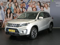 Suzuki Vitara - 1.4 Boosterjet Style Smart Hybrid - Afneembare trekhaak - Dodehoek - Navi - Sensoren