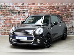 MINI Cooper - Hatchback Chili Business 3 deurs / Navigatiesysteem Professional / Panoramadak / LED / Cli