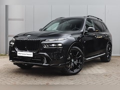 BMW X7 - xDrive40i M Sport Automaat / Panoramadak Sky Lounge / Trekhaak / Stoelventilatie / Massage