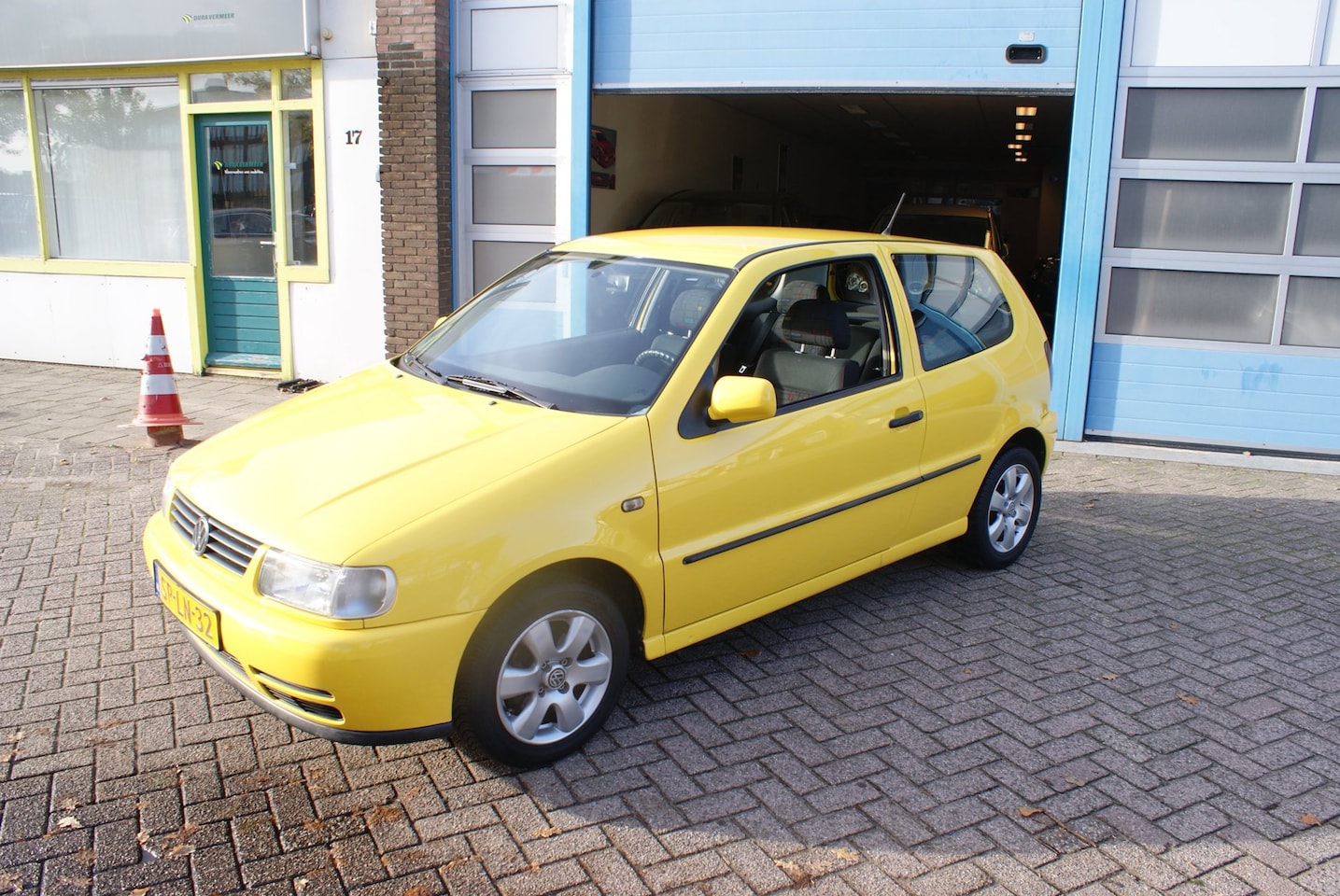 Volkswagen Polo - 1.4 in nieuw staat - AutoWereld.nl