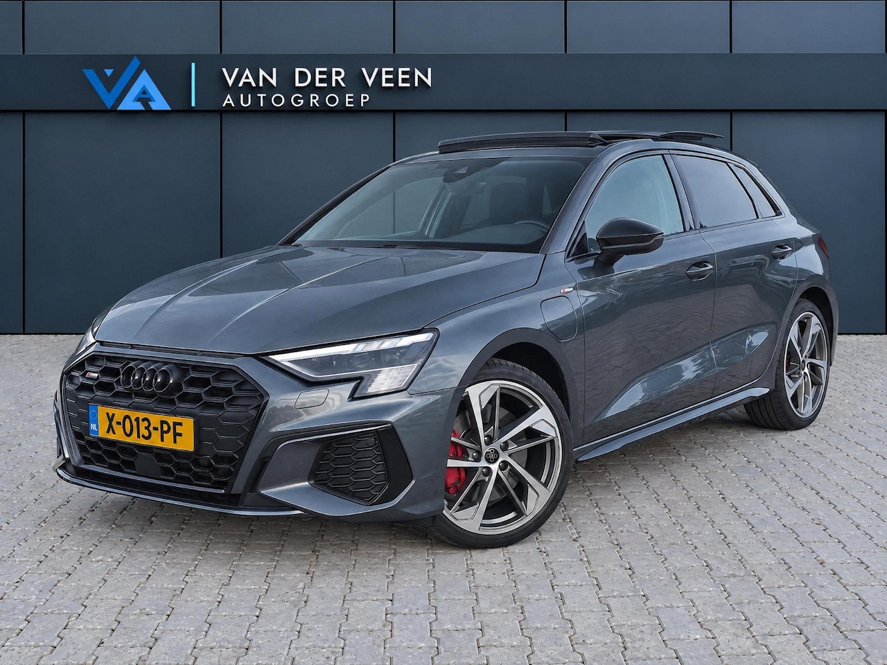 Audi A3 Sportback - 45 TFSI e S edition Competition | Incl. 12 maanden garantie | Schuif/kantel dak | Adaptiev - AutoWereld.nl