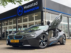 BMW i8 - 1.5 First Edition 96% SOH Plug-in Hybrid 3 NL auto Lage kms 360 cam