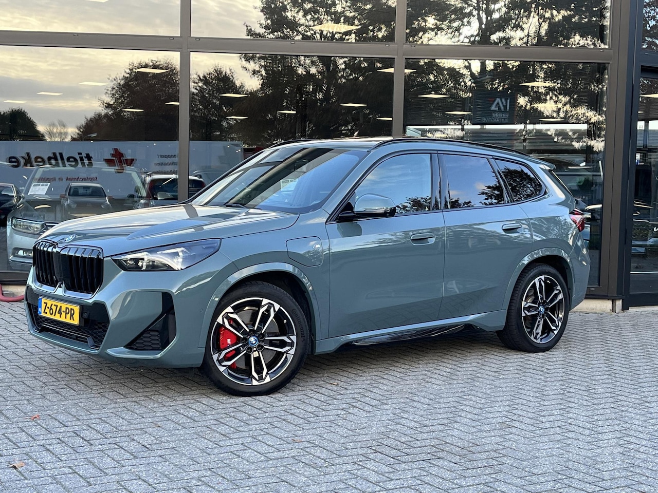 BMW X1 - xDrive25e M-Sport/360°/Trekhaak/HarmanKardon/Pano/Headup - AutoWereld.nl