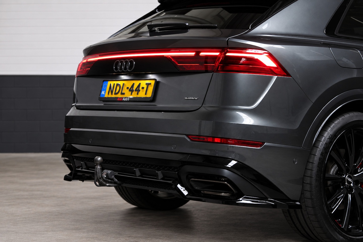 Audi Q8 - 60 TFSI e quattro S Competition l RS Zetel Pano B&O - AutoWereld.nl