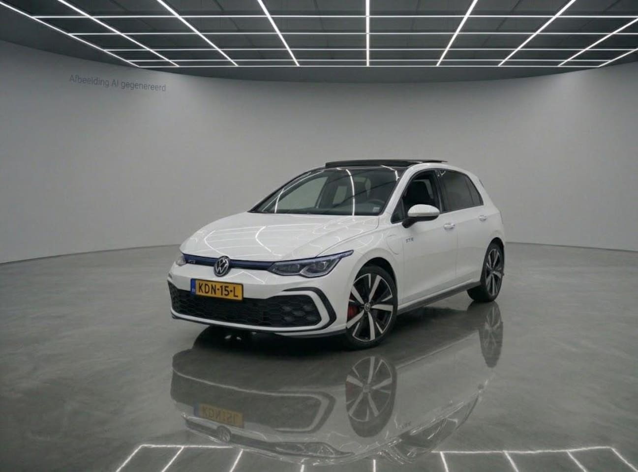 Volkswagen Golf - 1.5 eHybrid GTE 272 PK| Origineel Nederlands | 1e Eigenaar | Panoramadak | Trekhaak | 360 - AutoWereld.nl