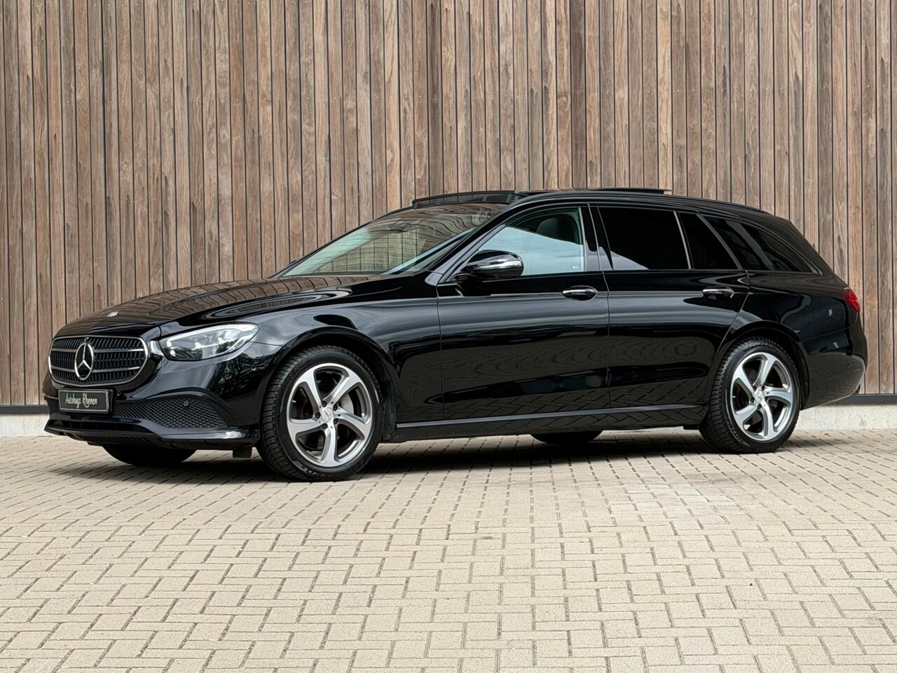 Mercedes-Benz E-klasse Estate - 300 e Luxury Line / Pano / - AutoWereld.nl