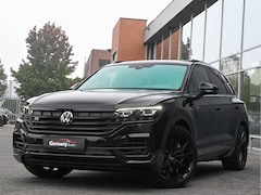 Volkswagen Touareg - 3.0TSi eHybrid 4MOTION R Pano Lucht Leder-Belucht Tr-Haak Keyless 21-Inch Camera ACC