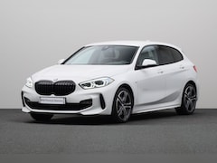BMW 1-serie - 120i M Sport Pakket | Achteruitrijcamera | Park Distance Control (PDC) voor en achter | Li