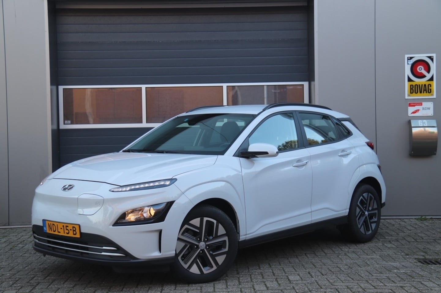 Hyundai Kona Electric - EV Comfort 39 kWh, Carplay, Camera, Cruise - AutoWereld.nl