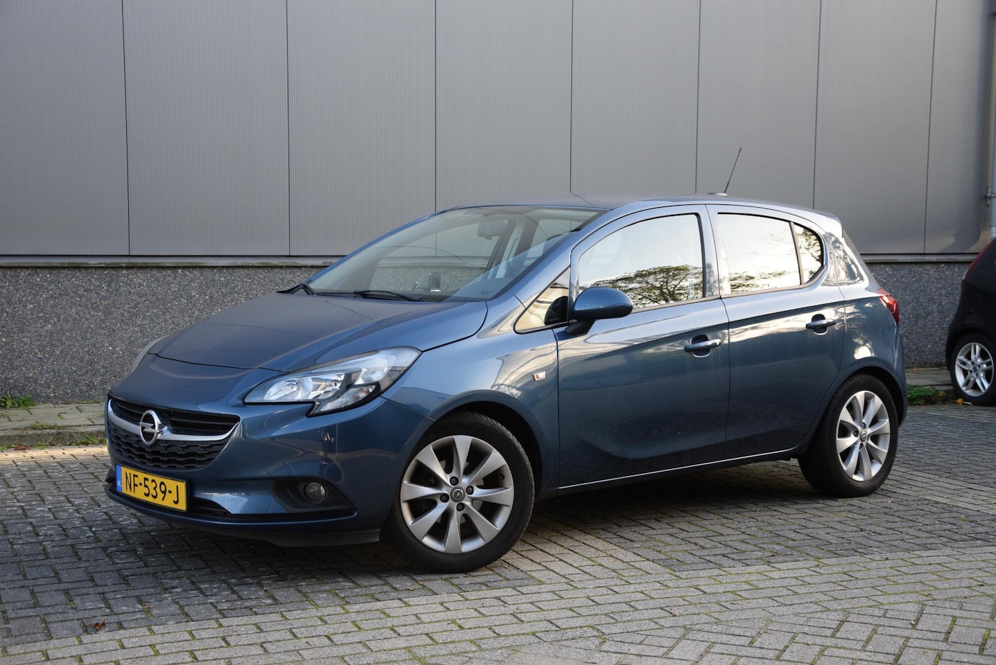 Opel Corsa - 1.4 Edition | automaat | dealer onderhouden | Stuur /- en stoelverwarming | - AutoWereld.nl