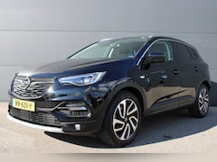 Opel Grandland X - 1.2 Turbo Innovation | Navigatie | Camera | Lederen bekleding | Stoelverwarming + koeling