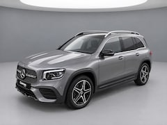 Mercedes-Benz GLB - 200 AMG Line | Panoramadak | Sfeerverlichting |