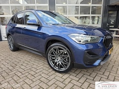 BMW X1 - sDrive18i High Executive LEDER GROOT NAVI PDC 20"