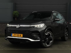 Volkswagen Tiguan - 2.0 TSI 4Motion R-line Elegance | Panoramadak | Trekhaak | HUD | ACC | DCC | 360 Camera |