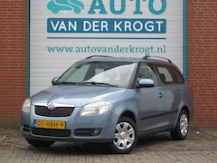 Skoda Fabia Combi - 1.6-16V Ambiente, 1e Eig, Navi, Airco, Trekhaak, APK 10-27