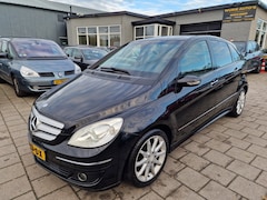 Mercedes-Benz B-klasse - 150/Automaaat/Apk 26-8-2027