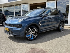 Lynk & Co 01 - 1.5 Hybrid | Trekhaak | LED | 360 camera | Keyless | Adapt. Cruise | Apple Carplay | Pano