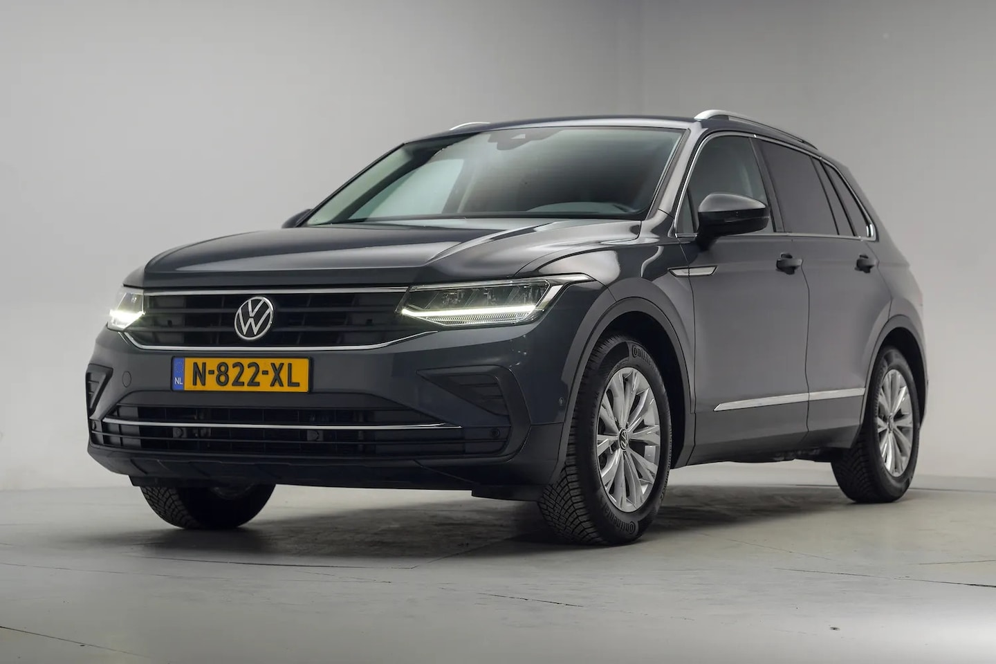 Volkswagen Tiguan - 1.5 TSI Life Business Aut. [ Navi Ergo-Stoelen Adapt.cruise ] - AutoWereld.nl