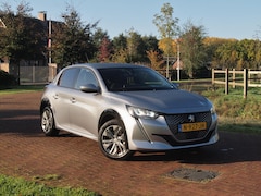 Peugeot e-208 - EV Allure Pack 50 kWh | SOH 94% | Camera | Apple Carplay | Stoelverwarming | Navi | NL-Aut