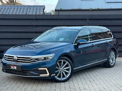 Volkswagen Passat Variant - 1.4 TSI PHEV GTE Camera I Trekhaak I Leder I Virtual