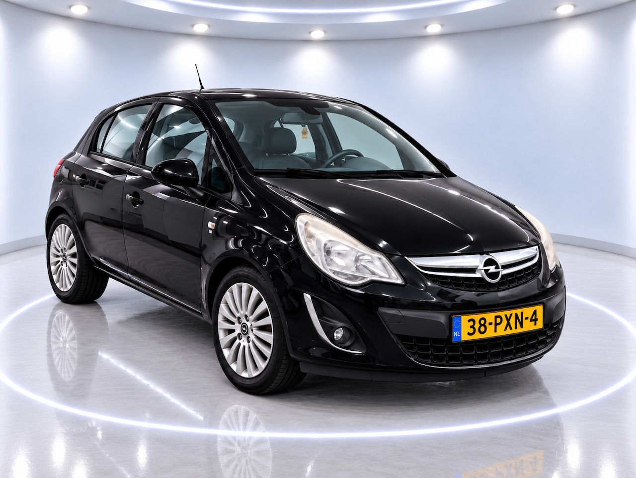 Opel Corsa - 1.2-16V Edition - Airco - cruise control - Navi - PDC - AutoWereld.nl