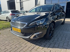 Peugeot 308 SW - 1.2 PureTech Blue Lease Premium