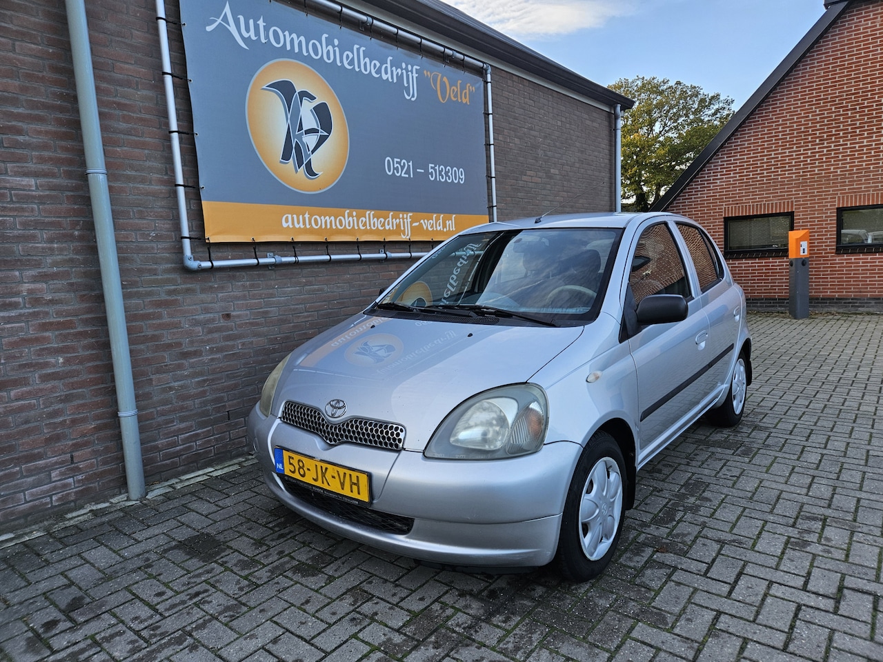 Toyota Yaris - 1.3-16V VVT-i Sol 1.3-16V VVT-i Sol - AutoWereld.nl
