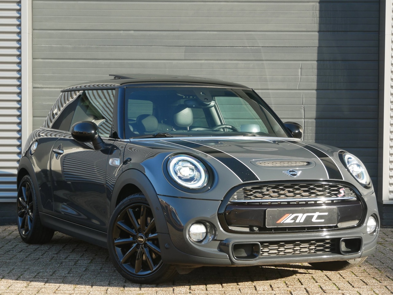 MINI 3-Deurs - 2.0 Cooper S Chili, Pano, Adaptive, Head-up, Harman-Kardon - AutoWereld.nl